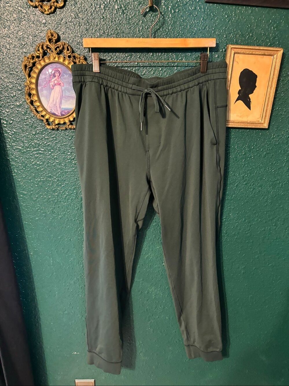 Mens Lululemon Joggers Size XL Green